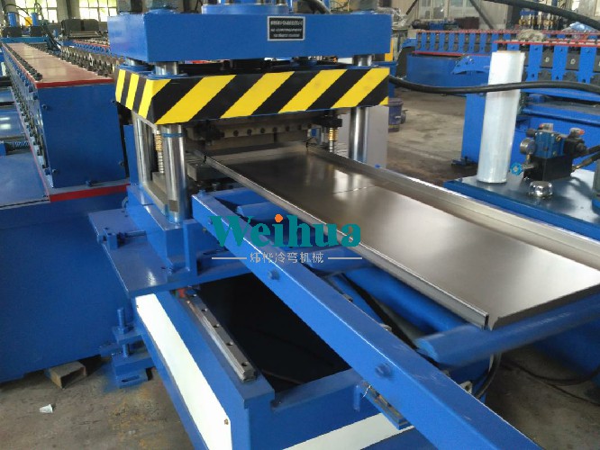 非標(biāo)定制貨架層板生產(chǎn)設(shè)備 IMG_20170522_085144.jpg