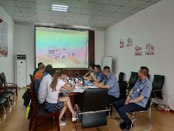 俄羅斯客戶來場考察電纜橋架自動(dòng)成型設(shè)備