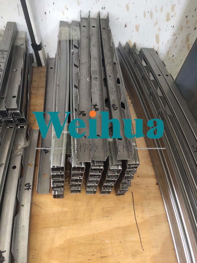 汽車玻璃導軌 汽車玻璃導軌